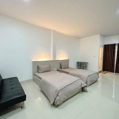 Hada House Apartment Bangkok Exterior photo
